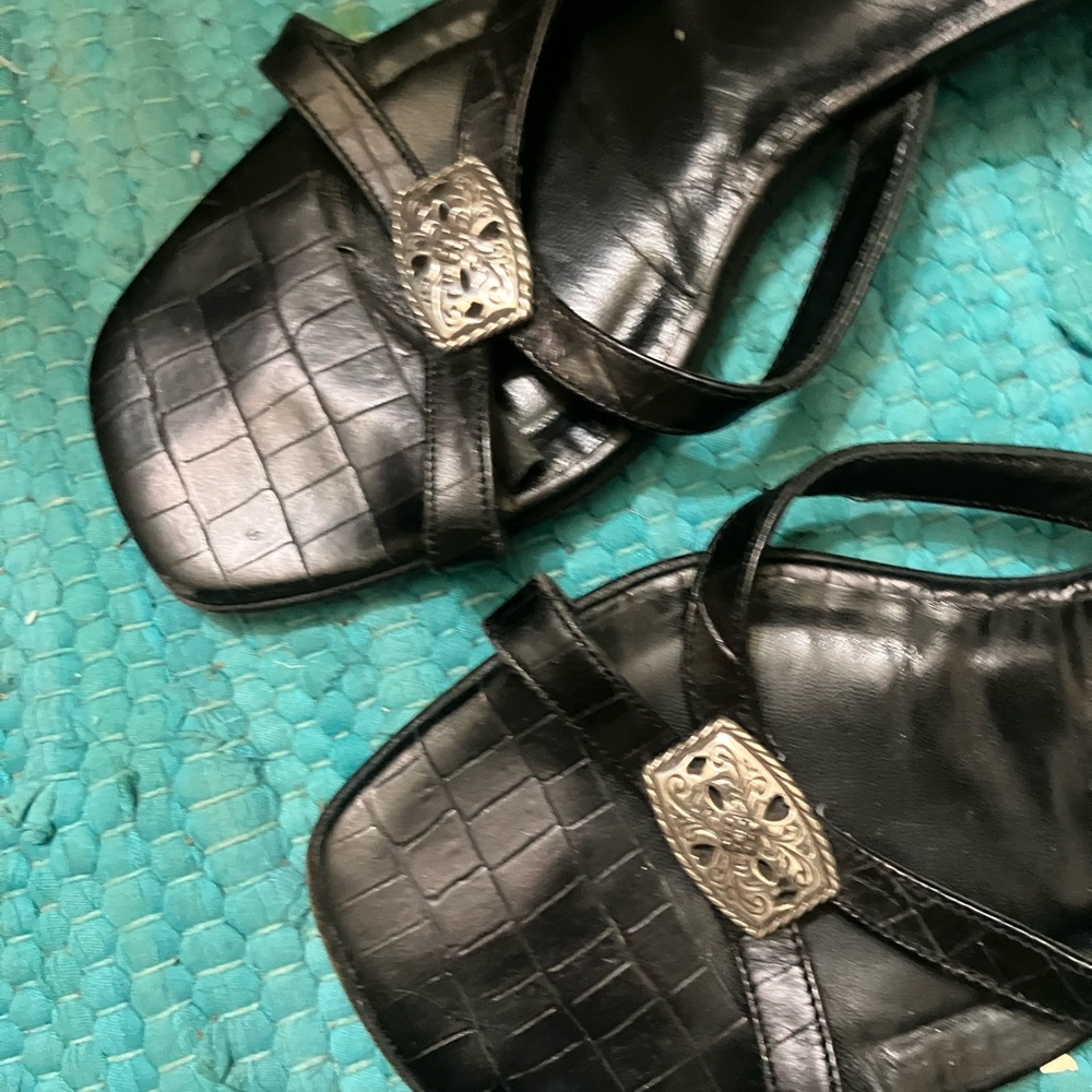 Brighton black crocs sandal, size 7 1/2 - Picture 7 of 7
